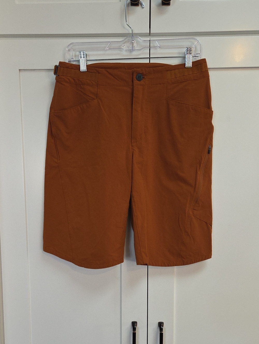Patagonia Men’s Athletic Shorts in Rust Size 32
